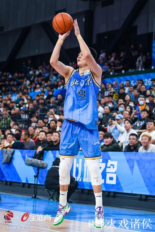 北汽豪取新疆伊力特，111比84精彩逆袭瞬间