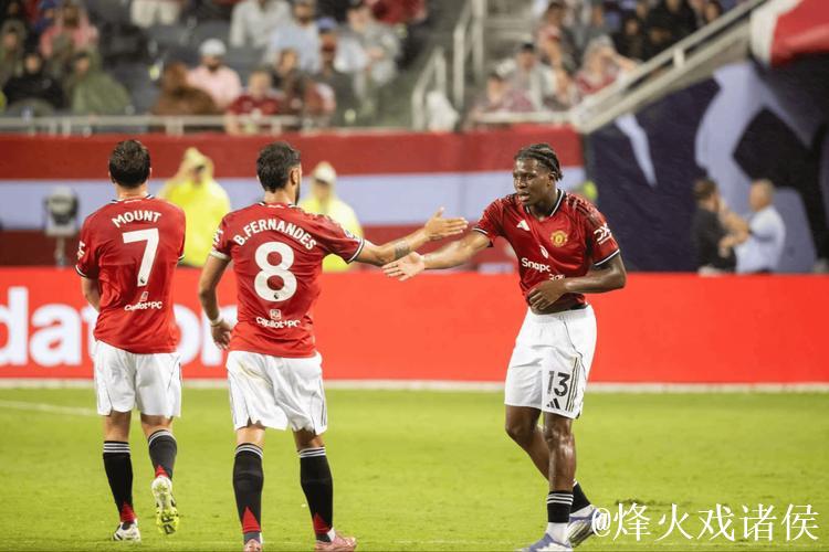 布鲁诺携手芒特首发，曼联迎战伯恩茅斯克鲁伊维特助阵